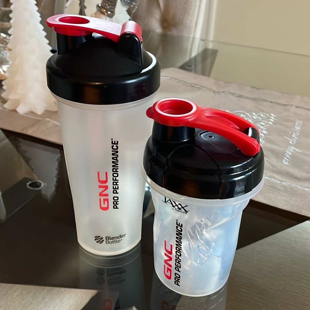 GNC Blender Bottles w/shaker ball